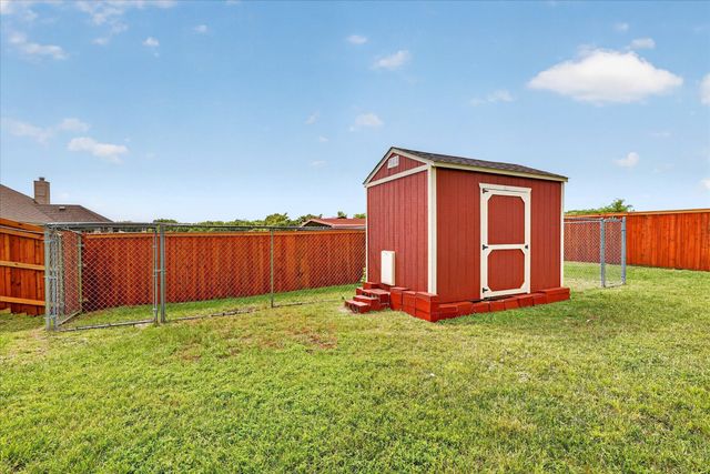 1741 Pine Drive, Midlothian, TX 76065