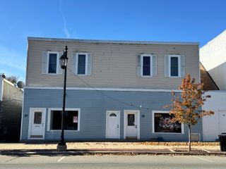 39 N Main Street NE, Cedar Springs, MI 49319