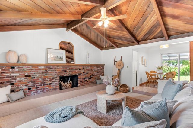 5649 Newbury Way, Carmichael, CA 95608