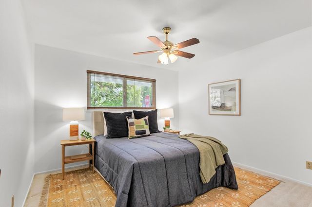 5649 Newbury Way, Carmichael, CA 95608