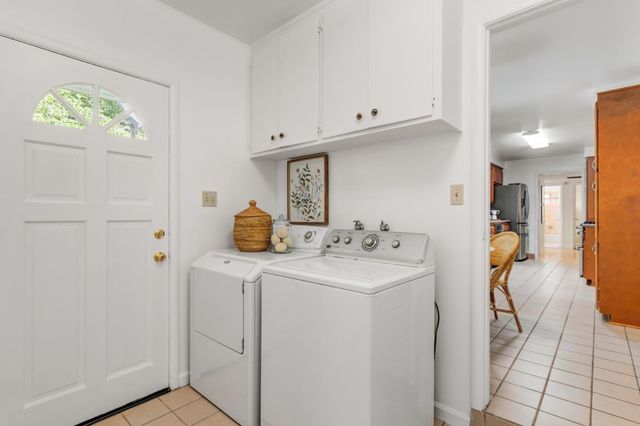 5649 Newbury Way, Carmichael, CA 95608