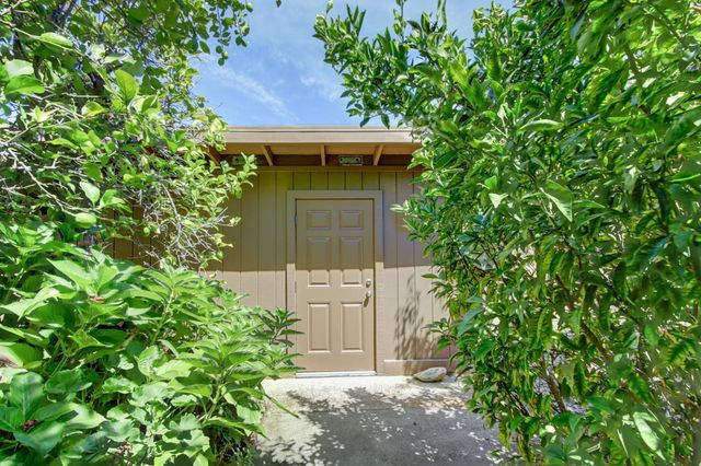 5649 Newbury Way, Carmichael, CA 95608