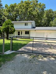 10475 S Hillside St, Mulvane, KS 67110