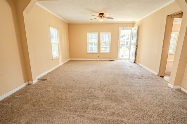 410 Palmer St, Lawrenceburg, TN 38464