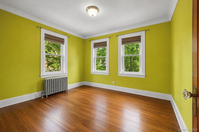 953 E 226th Street, Bronx, NY 10466