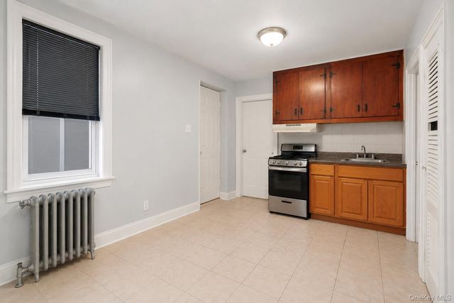 953 E 226th Street, Bronx, NY 10466