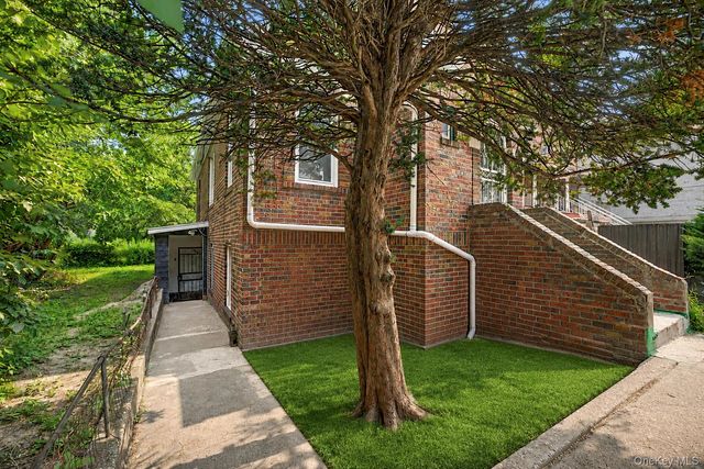 953 E 226th Street, Bronx, NY 10466