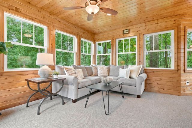 21420 Crimson Court, Lakeville, MN 55044