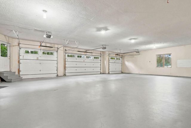 21420 Crimson Court, Lakeville, MN 55044
