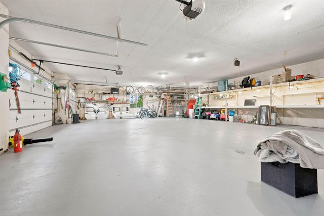 21420 Crimson Court, Lakeville, MN 55044