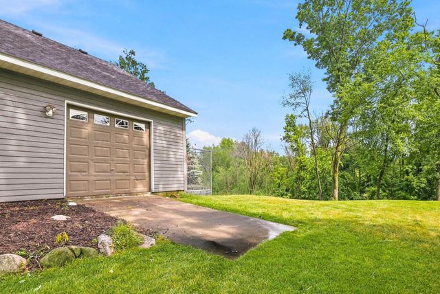 21420 Crimson Court, Lakeville, MN 55044