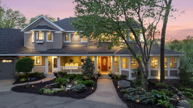 21420 Crimson Court, Lakeville, MN 55044
