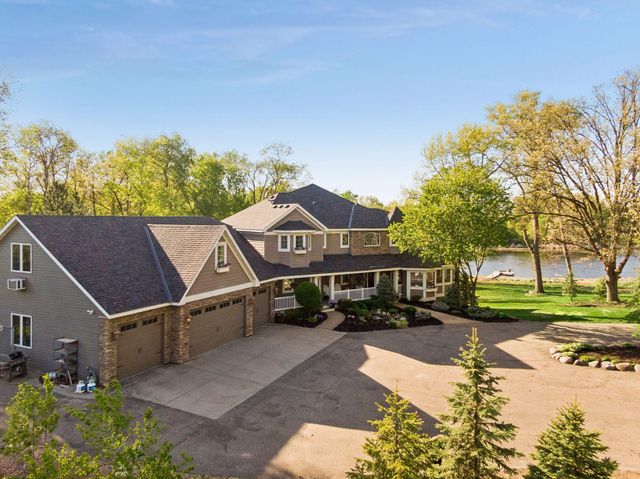21420 Crimson Court, Lakeville, MN 55044