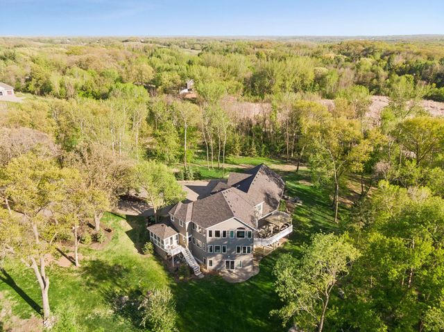 21420 Crimson Court, Lakeville, MN 55044