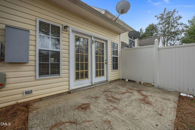 820 Creek Crossing Trail, Whitsett, NC 27377