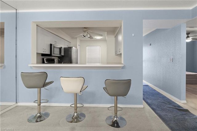 9610 Victoria LN # D202, Naples, FL 34109