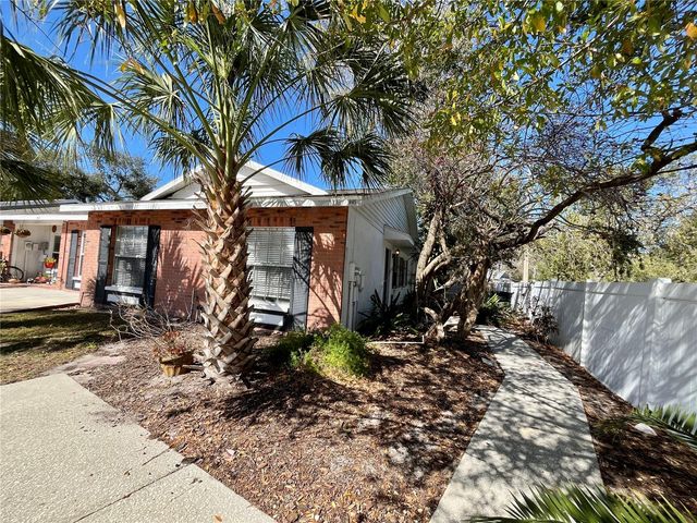 945 BURLWOOD STREET, Brandon, FL 33511