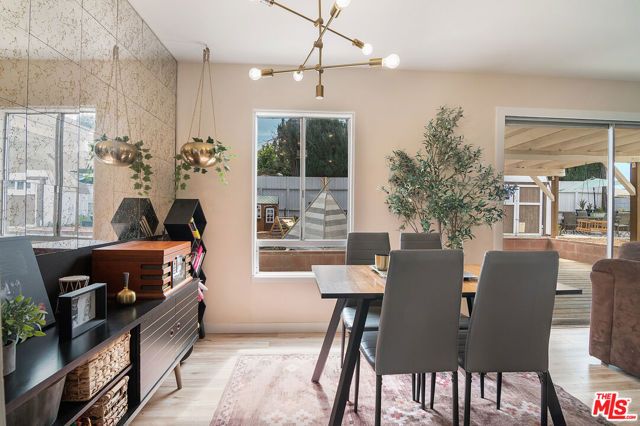 8030 Hesperia Avenue, Los Angeles, CA 91335