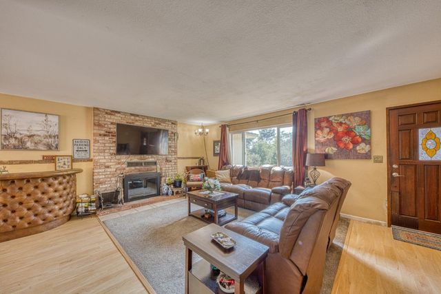 202 Carneros Avenue, Aromas, CA 95004