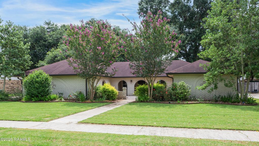 107 Paddington Drive, Lafayette, LA 70508