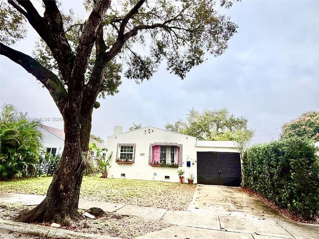 521 NW 48th St, Miami, FL 33127