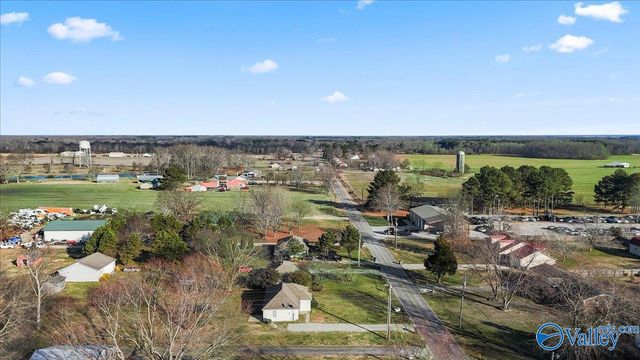 1498 Carter Grove Road, Hazel Green, AL 35750