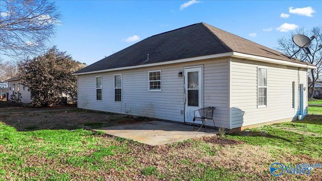 1498 Carter Grove Road, Hazel Green, AL 35750