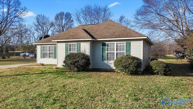 1498 Carter Grove Road, Hazel Green, AL 35750