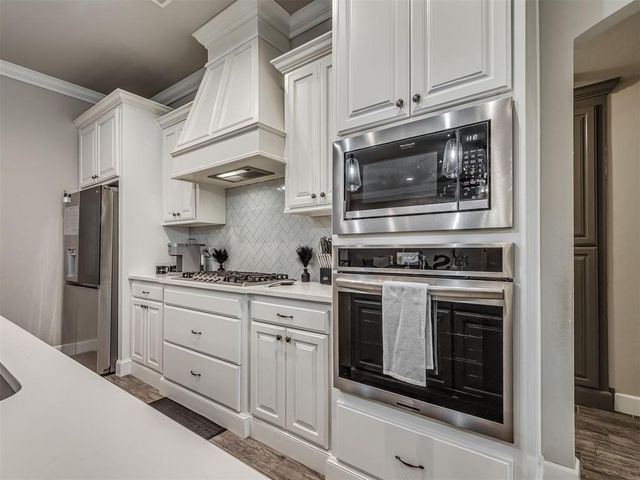 10925 SW 20th Street, Yukon, OK 73099