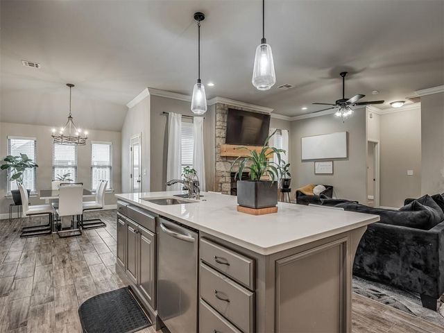 10925 SW 20th Street, Yukon, OK 73099