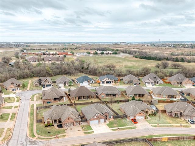 10925 SW 20th Street, Yukon, OK 73099