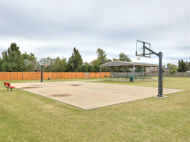 10925 SW 20th Street, Yukon, OK 73099