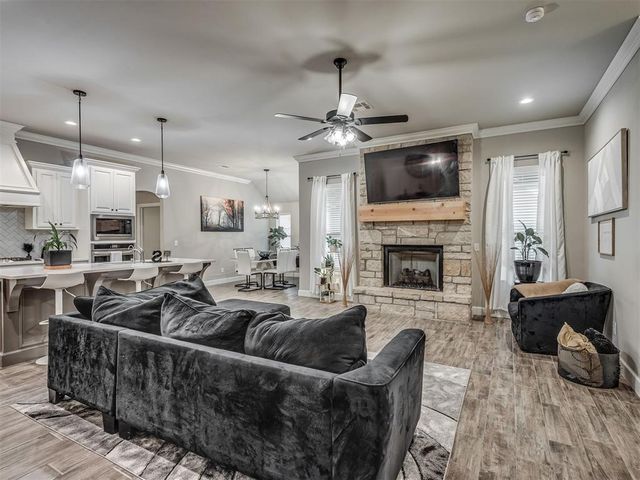 10925 SW 20th Street, Yukon, OK 73099