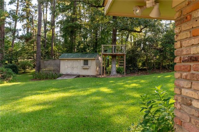 516 HIAWATHA TRAIL Drive, Pineville, LA 71360