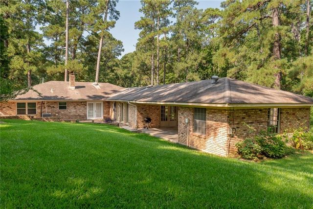 516 HIAWATHA TRAIL Drive, Pineville, LA 71360
