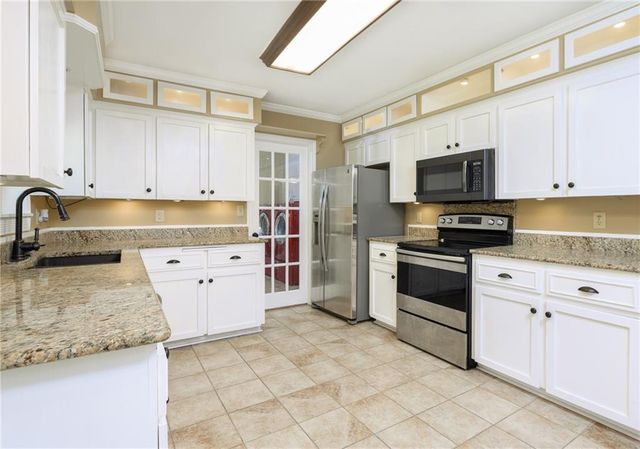 516 HIAWATHA TRAIL Drive, Pineville, LA 71360
