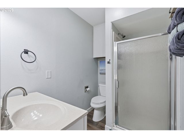 131 CHERRY Ave, Oregon City, OR 97045