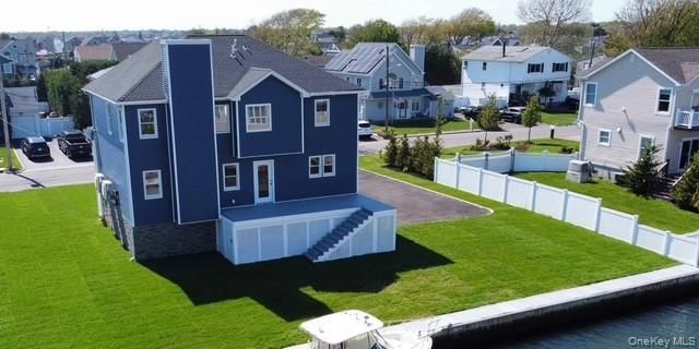 851 W Bay Drive, West Islip, NY 11795
