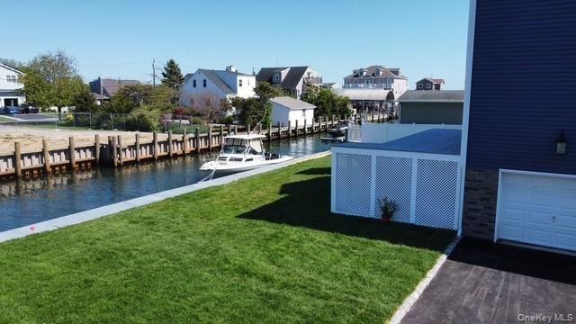851 W Bay Drive, West Islip, NY 11795