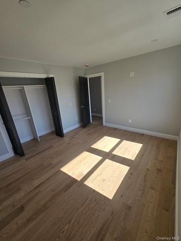 851 W Bay Drive, West Islip, NY 11795