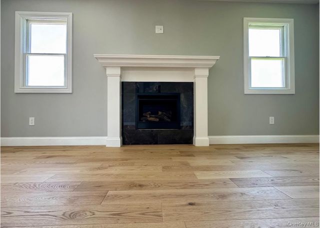 851 W Bay Drive, West Islip, NY 11795