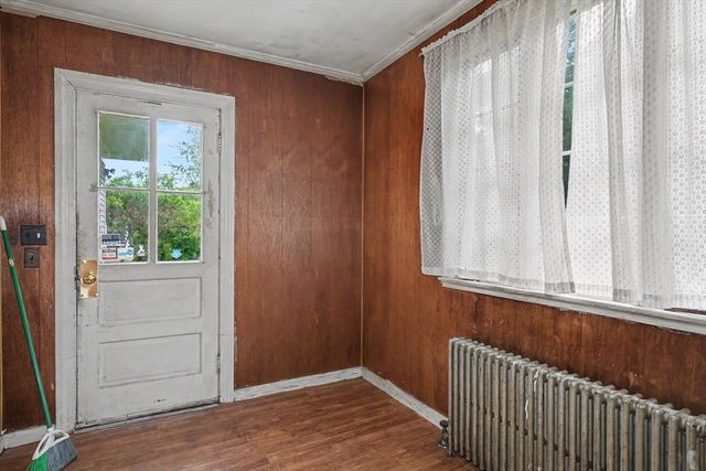 8 Tremont St, Maynard, MA 01754