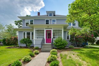 8 Tremont St, Maynard, MA 01754