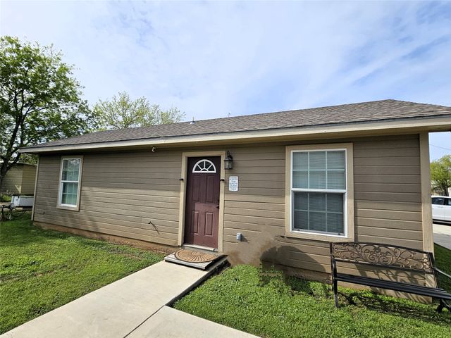 1200 Ave A, Brownwood, TX 76801