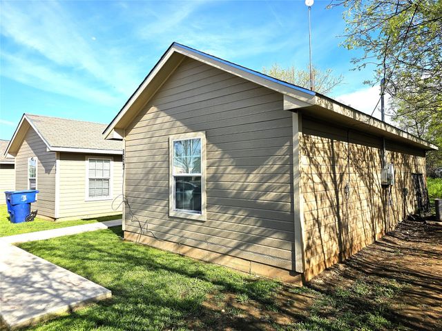 1200 Ave A, Brownwood, TX 76801