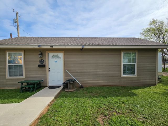 1200 Ave A, Brownwood, TX 76801