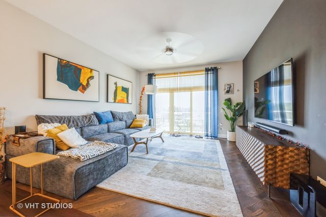 8747 W Bryn Mawr Avenue 704, Chicago, IL 60631