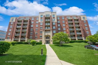 8747 W Bryn Mawr Avenue 704, Chicago, IL 60631
