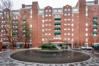6 Canal Park 105, Cambridge, MA 02141