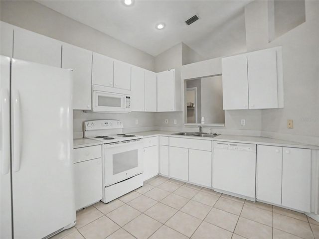 34907 DOUBLE EAGLE COURT, Zephyrhills, FL 33541